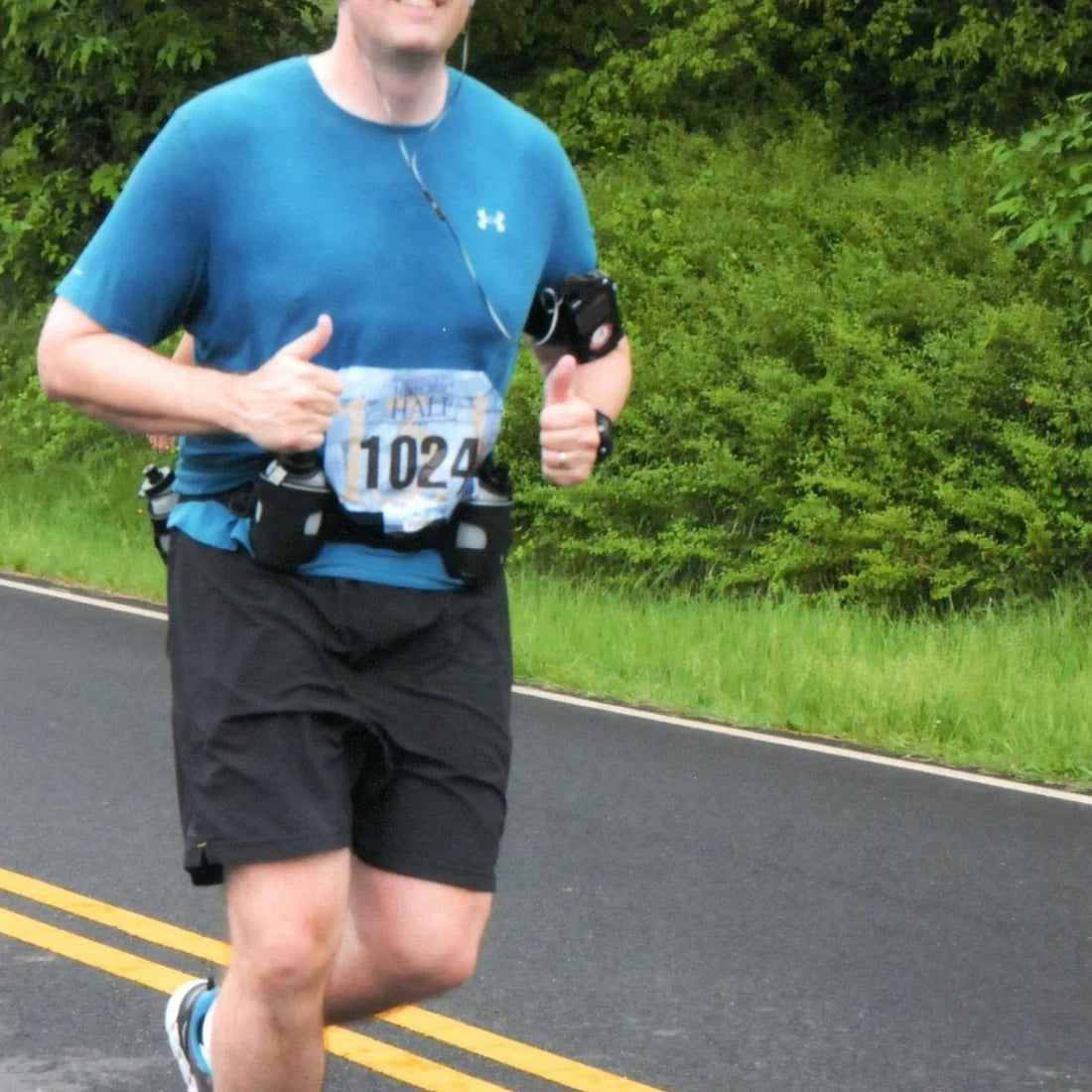 Unisex Running Hydration Belt with Dual Bottles