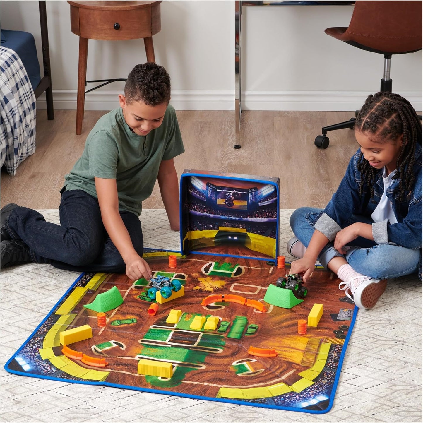 2‑IN‑1 ARENA PLAYSET & STORAGE – Folds from Playmat to Carry Case in Seconds