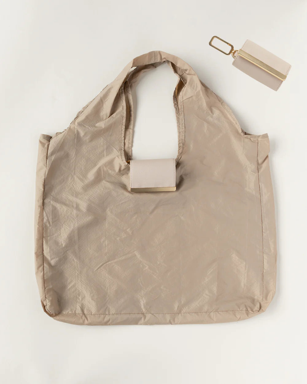 Never Forget a Bag Again – Keychain Tote Holds 50 lbs