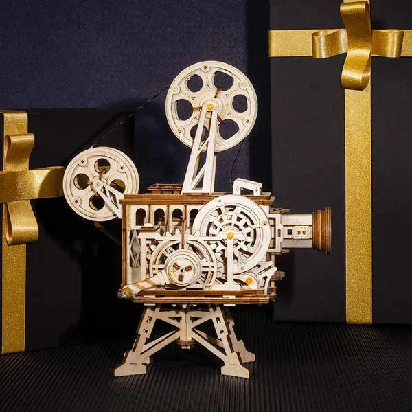 Vintage Movie Projector – 3D Wooden Puzzle with Hand-Crank