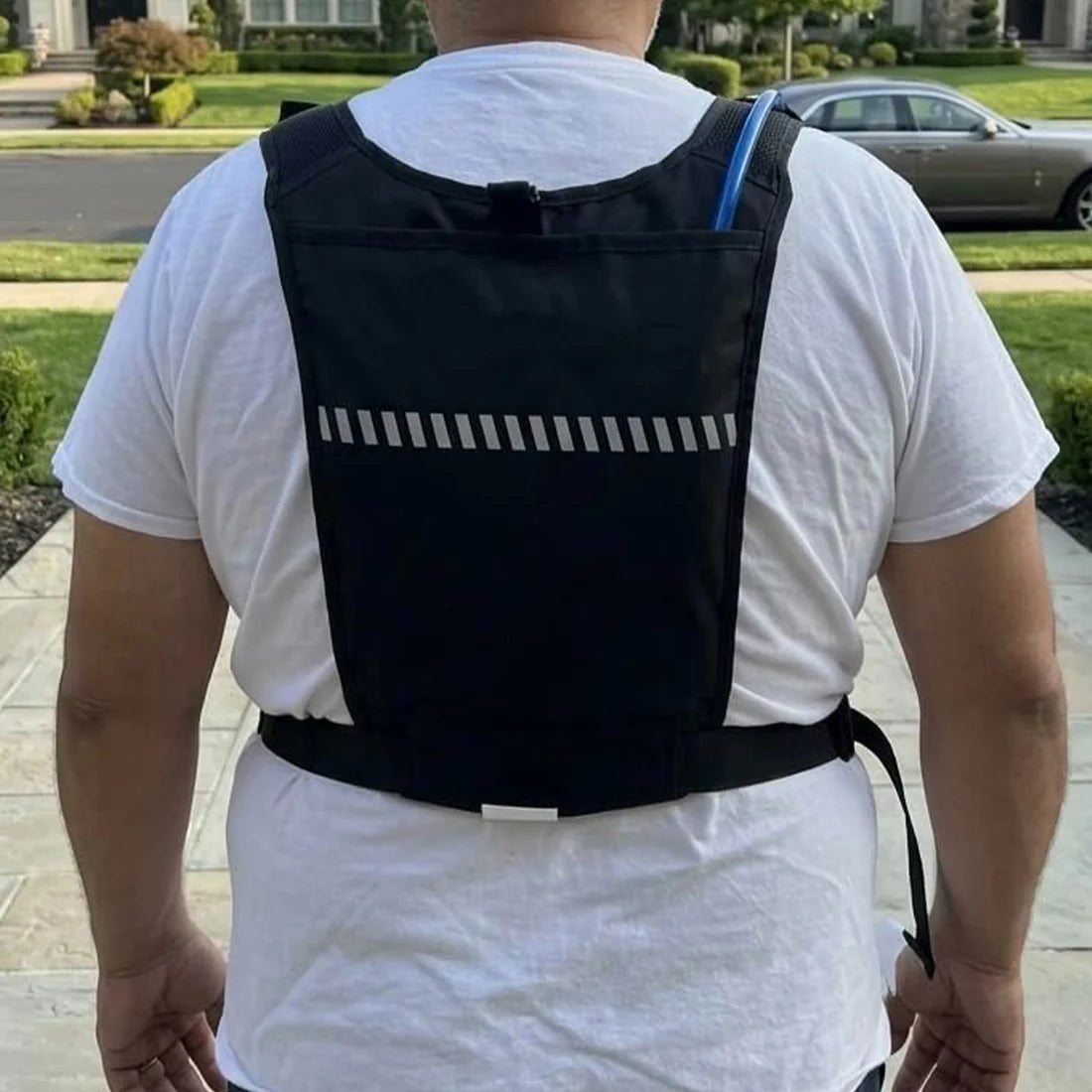 Running chest pack with holster and phone pocket