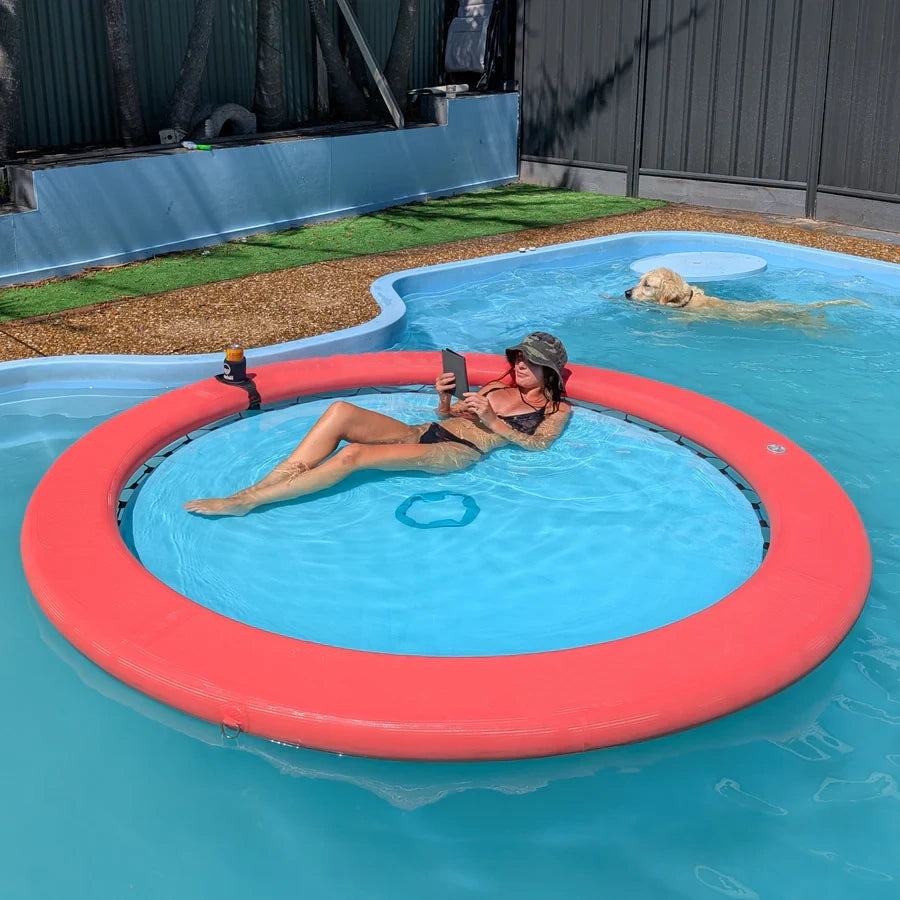 BE THE HERO OF THE SANDBAR – Inflates Faster Than You Can Grab a Drink